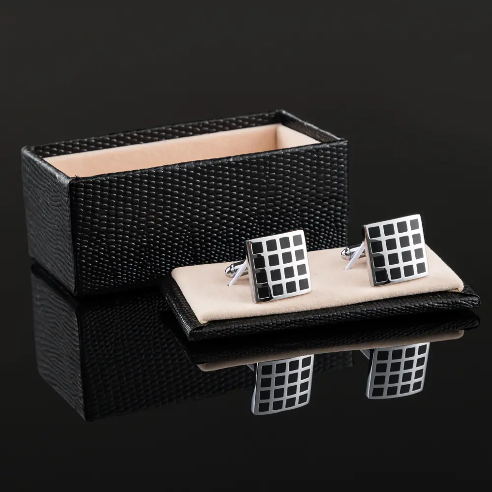 Wholesale Fashion Simple Design Accessories Square Black and White Plaid Brass Cufflinks CC-Q121 Factories, Companies