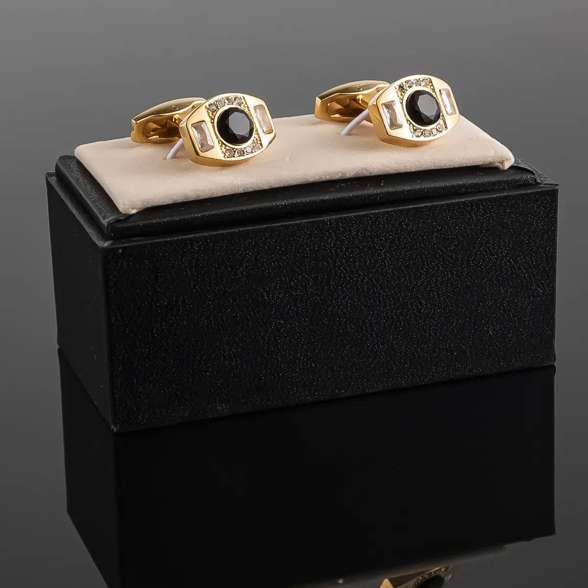 OEM High Quality18K Golden Plated  Vintage Men's Black Onyx Gemstone Cuff Link CS0105 Exporter, Company