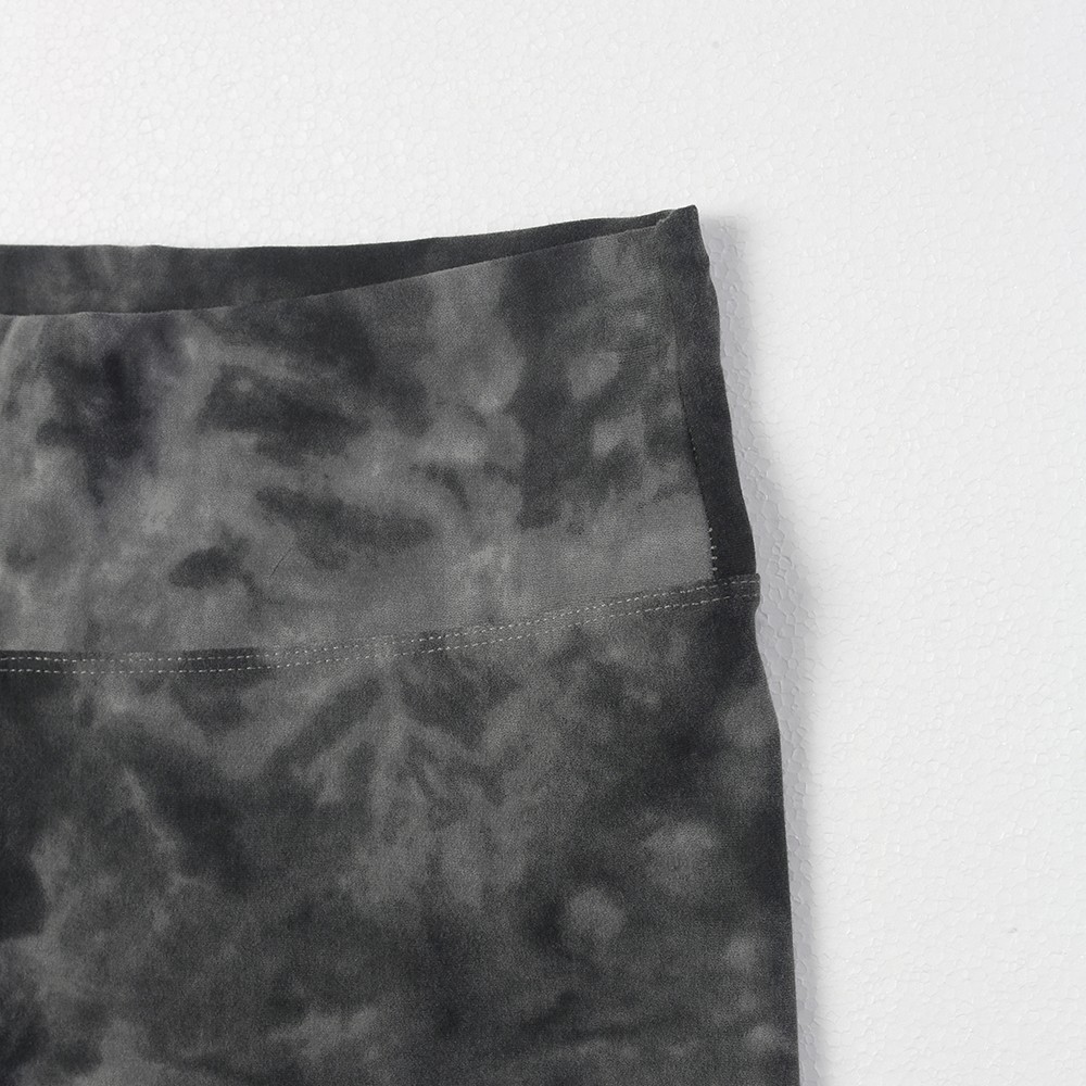Wholesale Women's brushed Imitation tie-dye print short legging Manufacturers, Factory