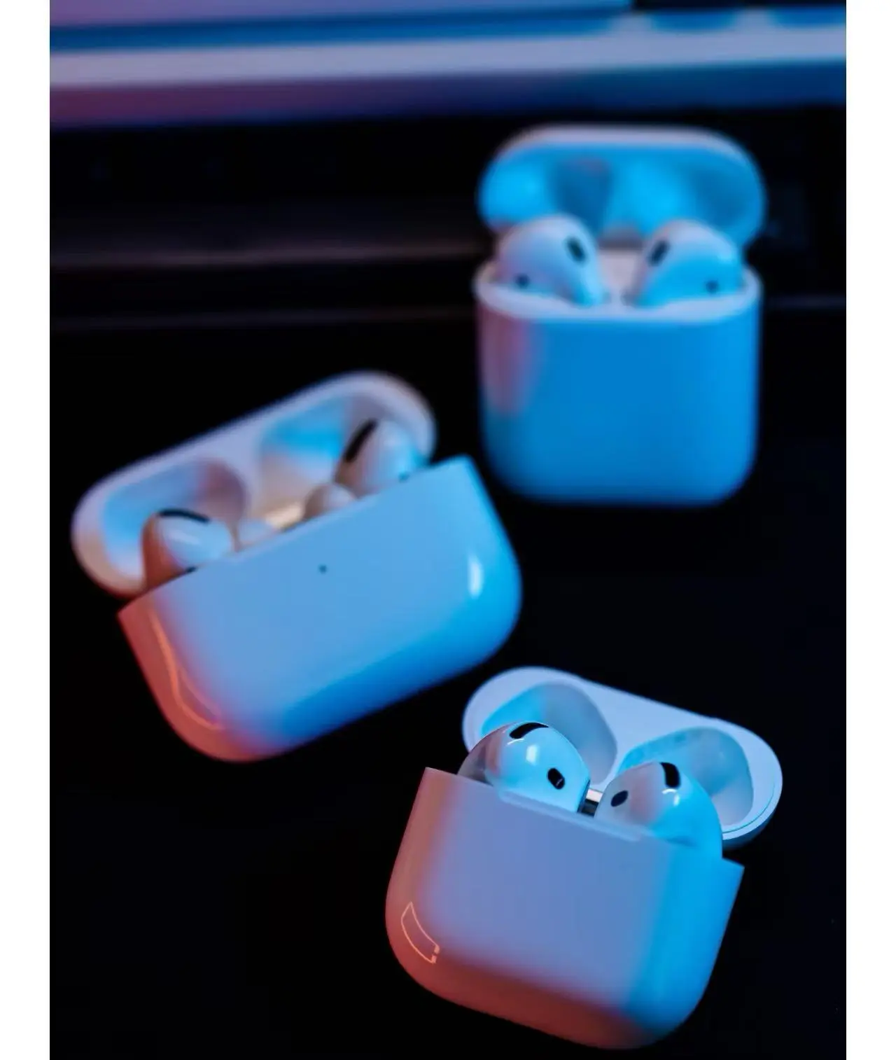 Best 4th generation top-equipped TWS headphones 98% divine restoration丨pop-up window + space audio + noise reduction丨factory direct supply price profit margin more than 50%-1 Manufacturers, Suppliers
