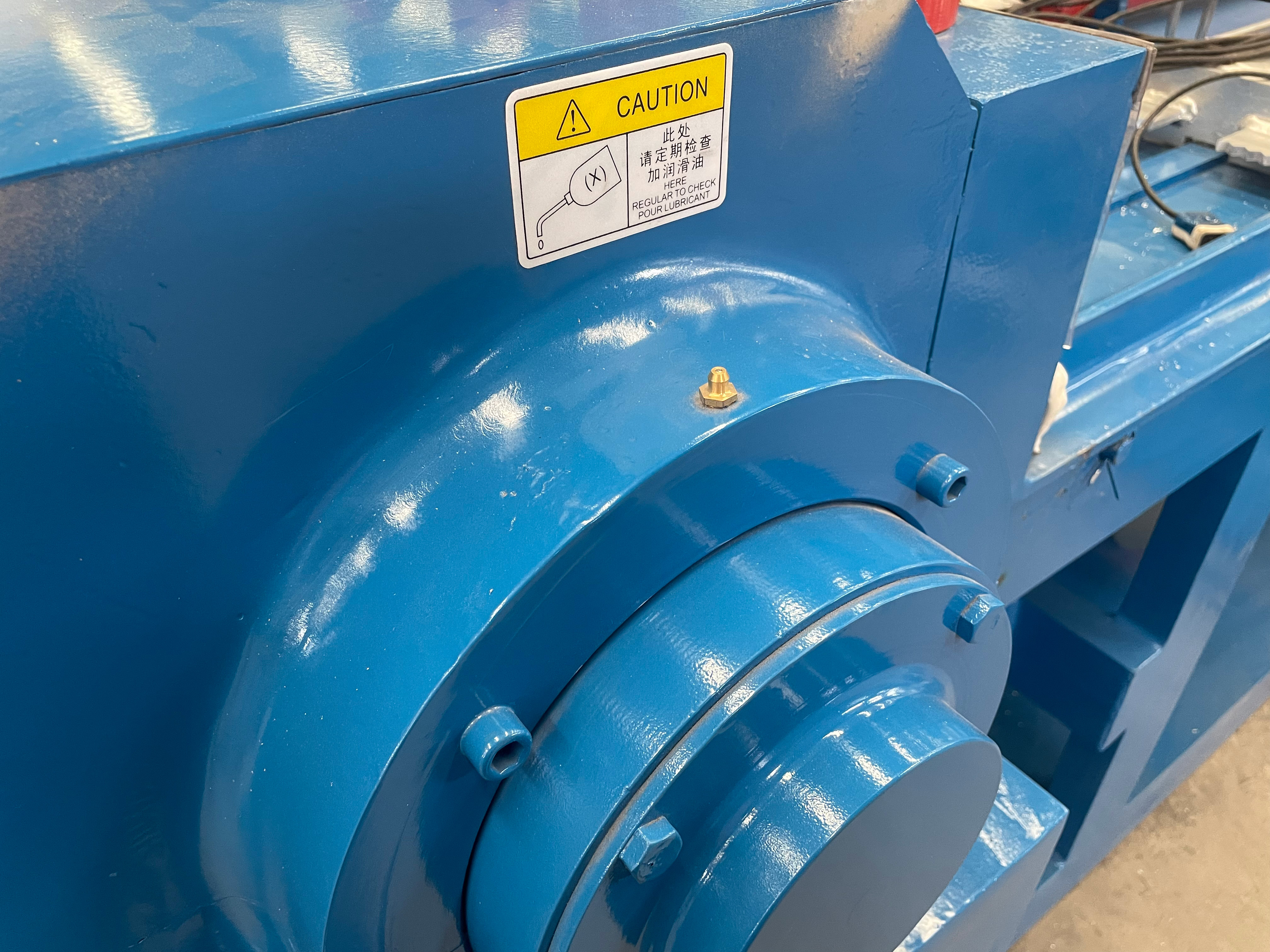 Mg-al alloy roller crushing mill structure 2