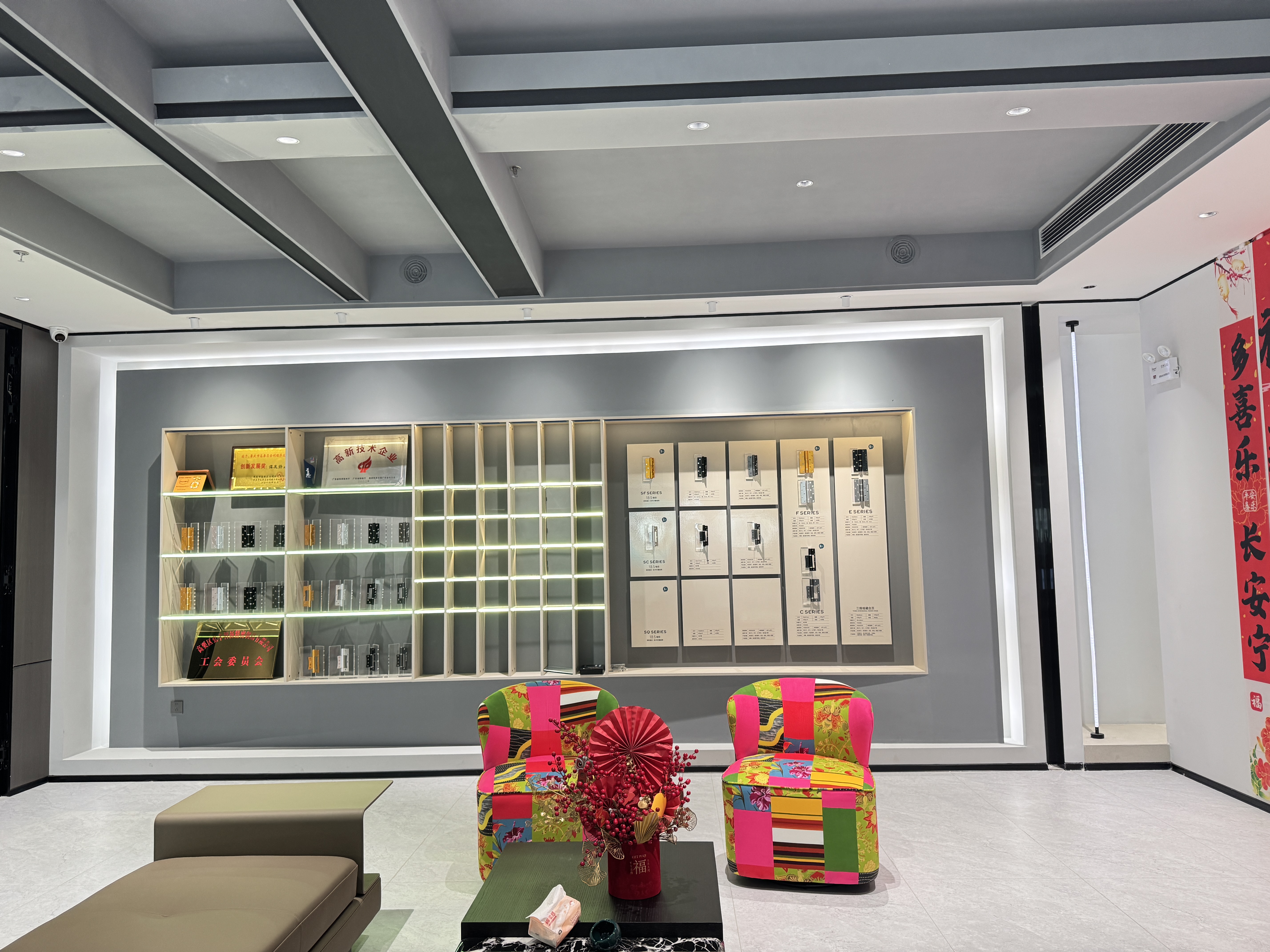 High-Quality Compact Hinged Damper Hydraulic Long Damper Silent Soft-Closing Damper for Door or Drawer