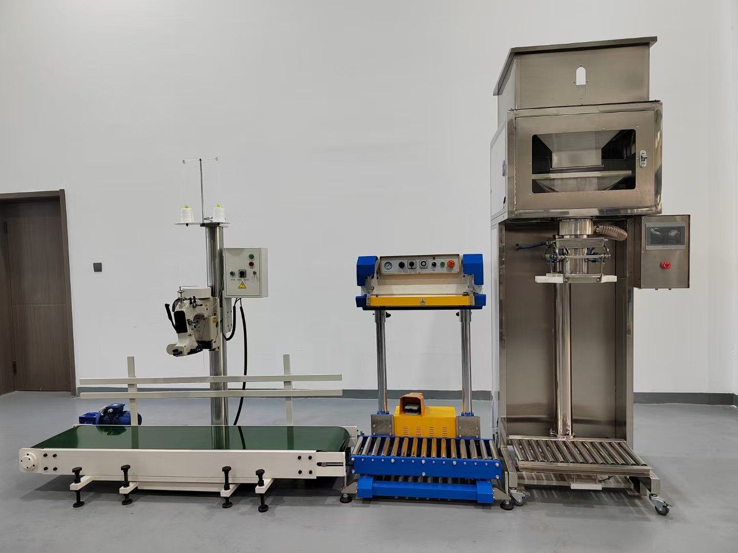 Vertical Large Bag 10kg 20kg 30kg Package Granule Rice Oat Filling Packing Machine