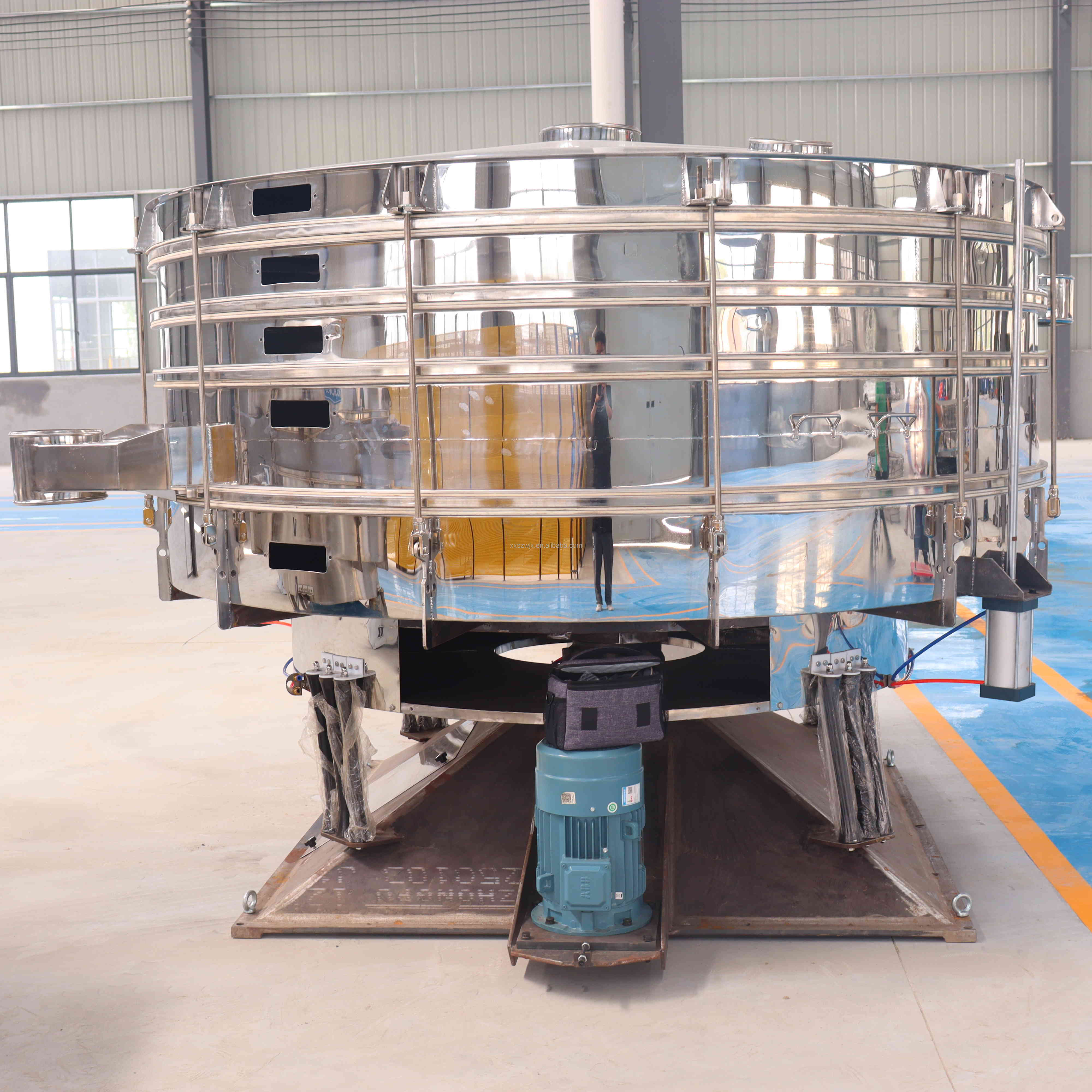 Wheat Flour Vibration Sieving Cassava Flour Tumbler Screen Sieve Shaker Machine