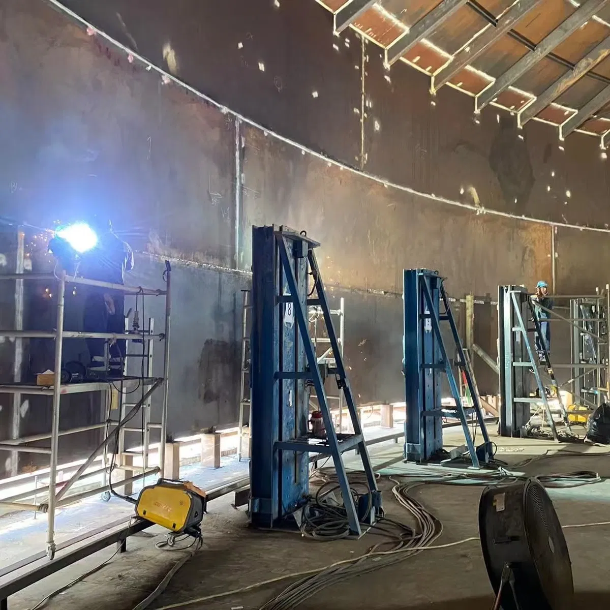 Lead Screw Jacking System with Built-in Safety Emergency Brake for Storage Tanks and Grain Silos