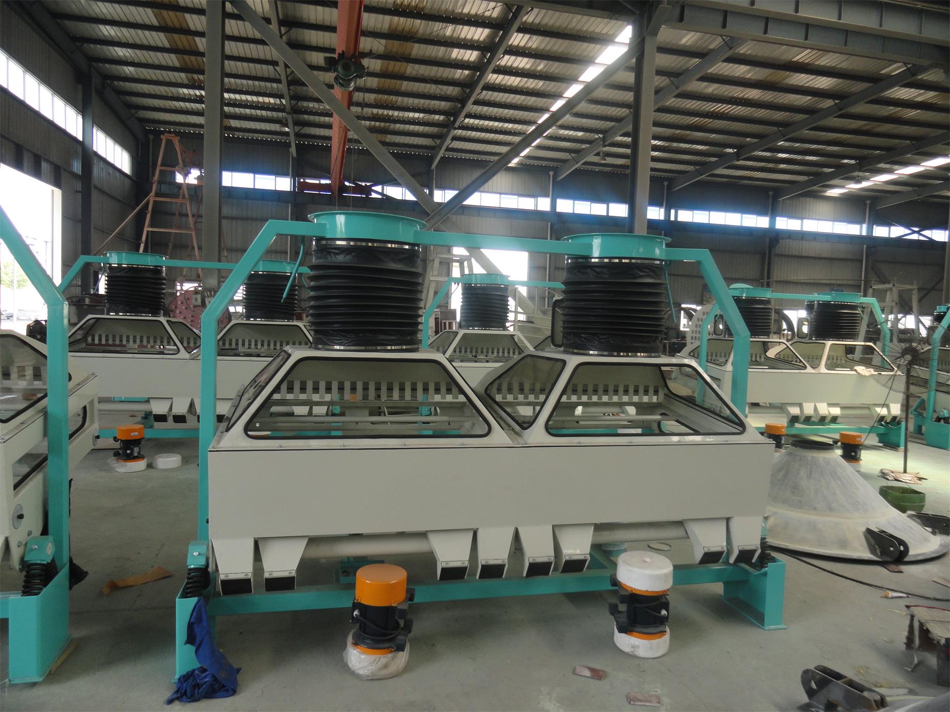 Hot Sale Grain Cleaning Gravity Destoner Feed Mills De-stoning Machine Flour Mills De-stoning Machine