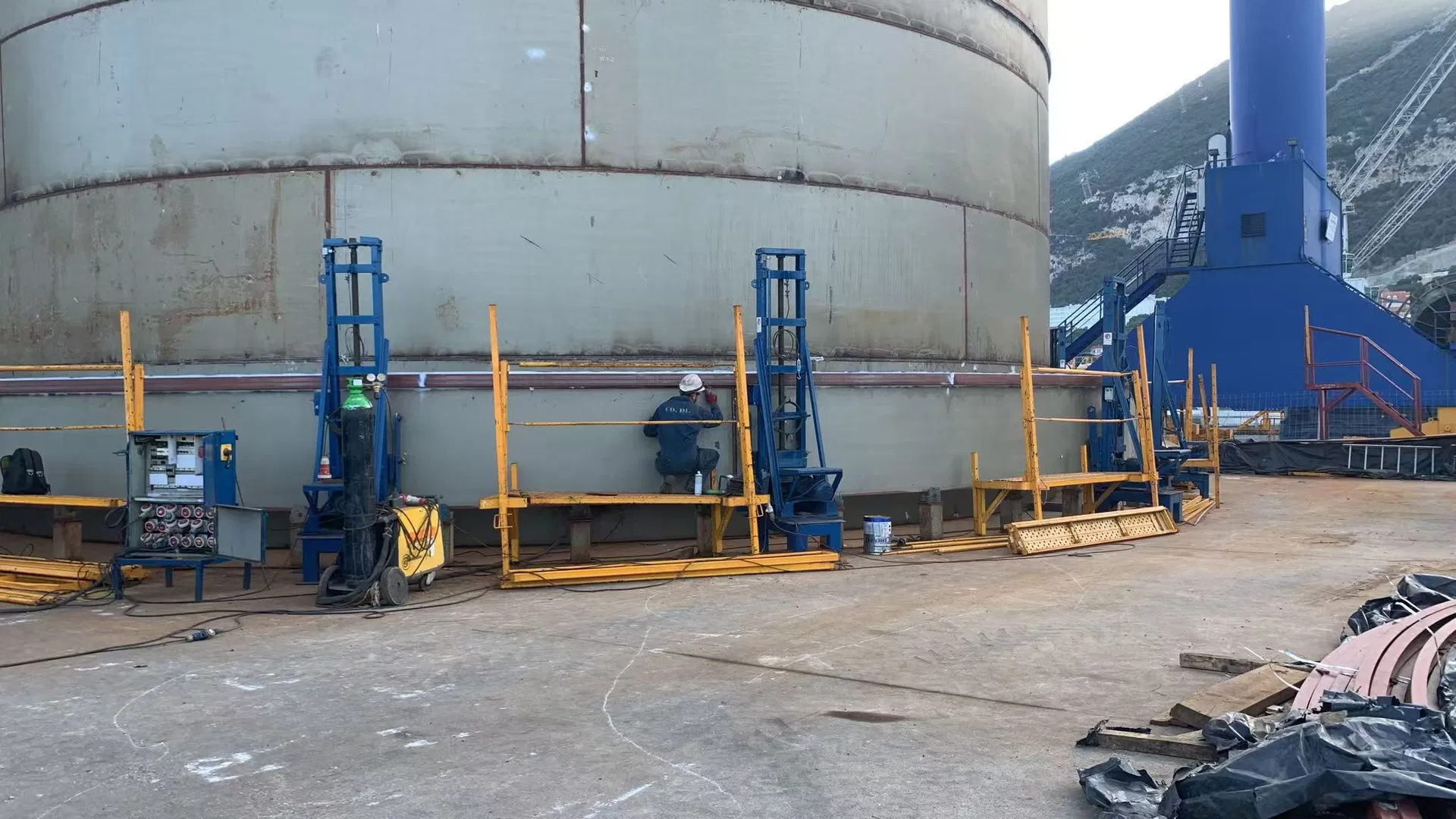 PLC Electrically Controlled Lead Screw Jacking Mechanical System for Grain Storage Silos