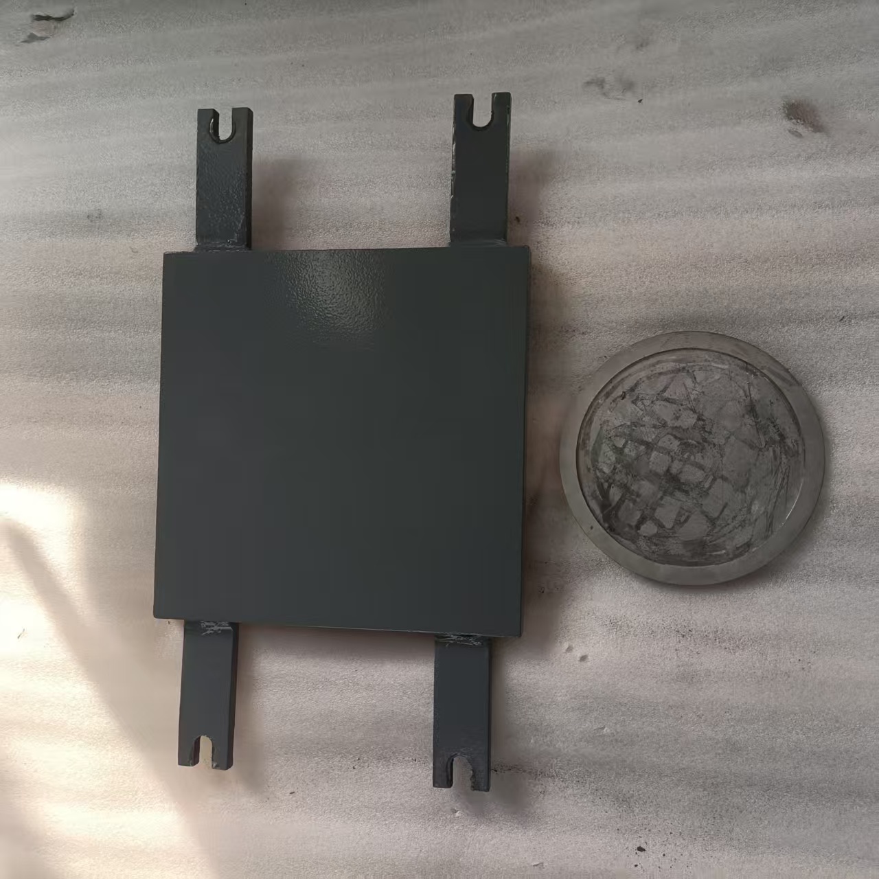 Elastic Damper/Shock-absorbing Zinc Coated Durable Steel Bearing Without Rubber Materials for Villa &amp; Warehouse Construction