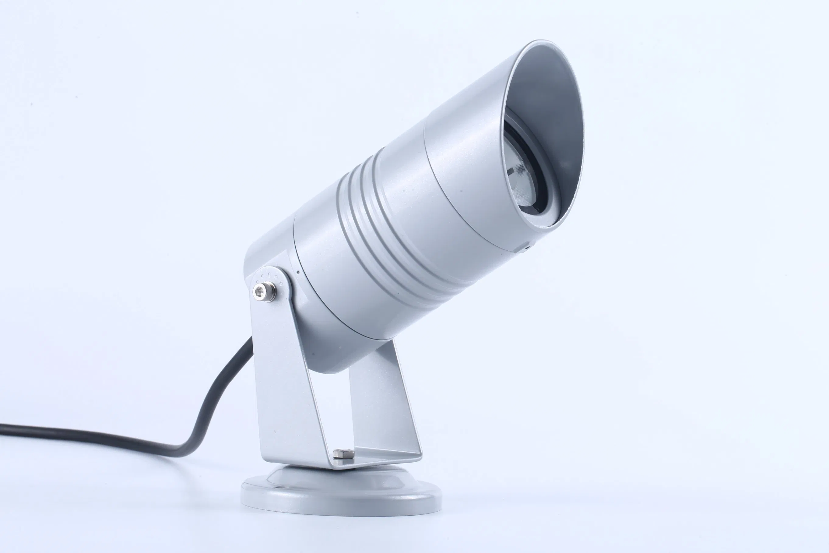 مصباح حديقة كشاف ضوء فاضح متعدد الأنماط 4W ضوء فاضح LED RGB