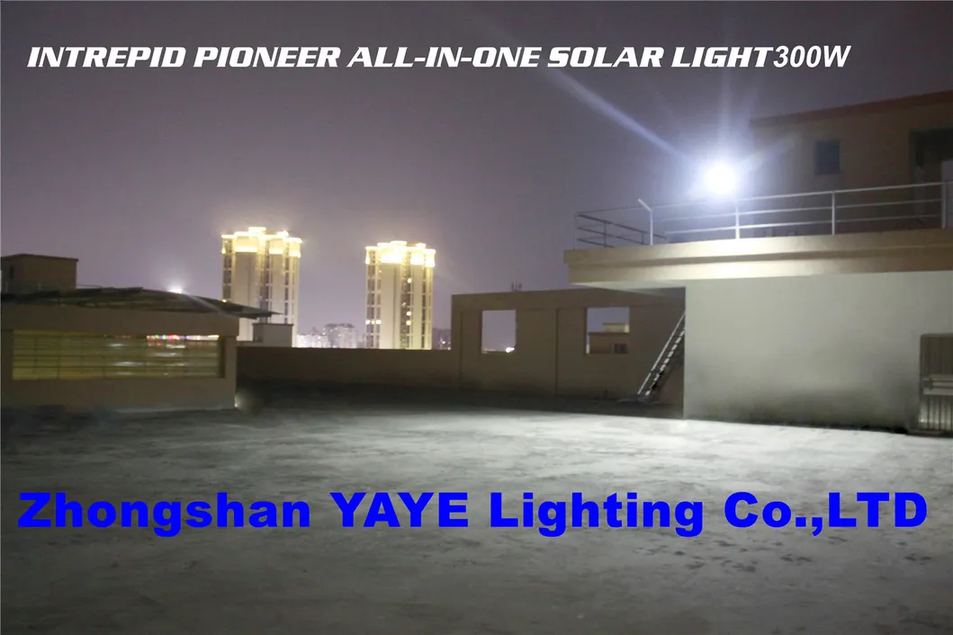 مصنع الطاقة الشمسية في الصين من الألمنيوم 2000/1000/800/600/500W/400/300/200/100W مستشعر LED IP66 شارع خارجي متكامل مع كاميرا مصباح حديقة LED COB من ABS مصباح فيضان على الجدار للطريق