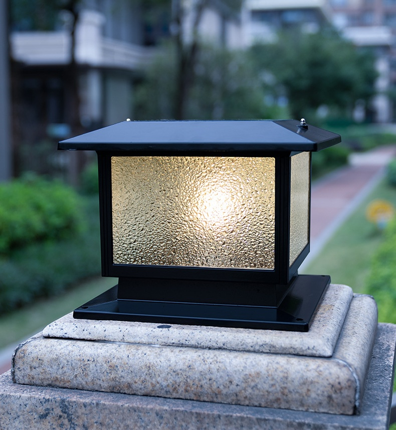 أضواء عمود سياج تعمل بالطاقة الشمسية، أضواء LED لتزيين السطح والفناء والحديقة، أضواء عمود شمسية خارجية