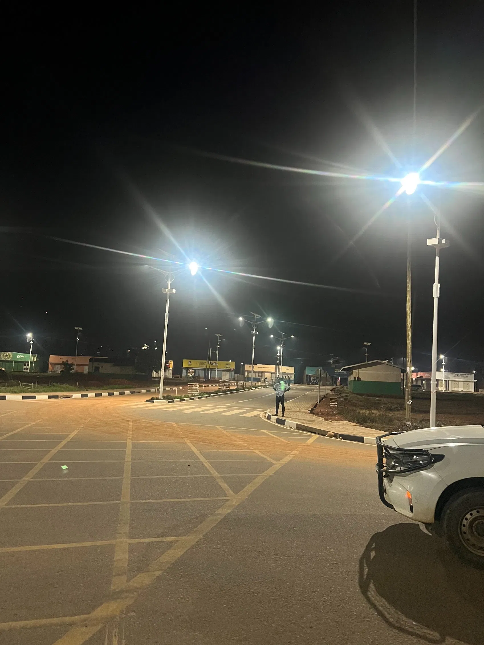 60W-150W مصباح شجرة LED RGB لوحة طريق شمسية حساسة للضوء في الهواء الطلق شريط فيضان حديقة جدار عمود مصباح عمود عمل مع بطارية ليثيوم