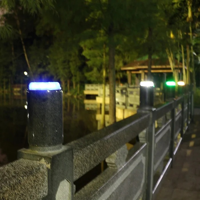 مصابيح حديقة LED الشمسية بتصميم يوفو الخارجية لتزيين المناظر الطبيعية وإضاءة الأرض لسلامة الليل