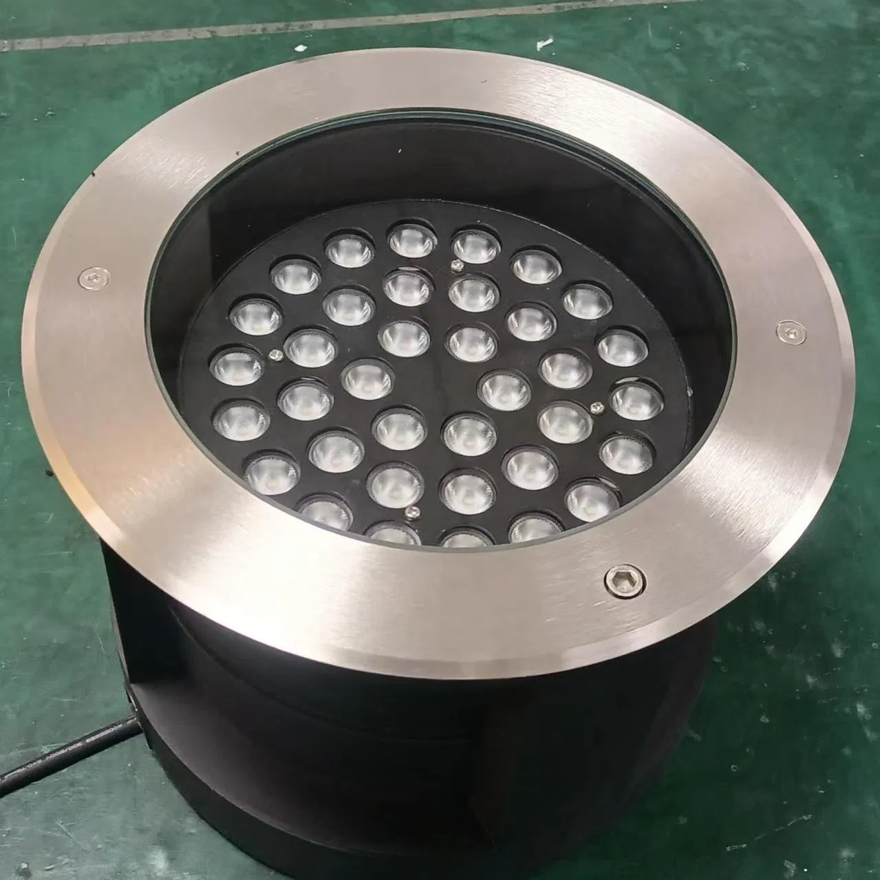 ضوء أرضي LED، IP65 مصباح خارجي مضاد للماء مدفون لحديقة فيلا ساحة مجتمع إضاءة المناظر الطبيعية للطريق