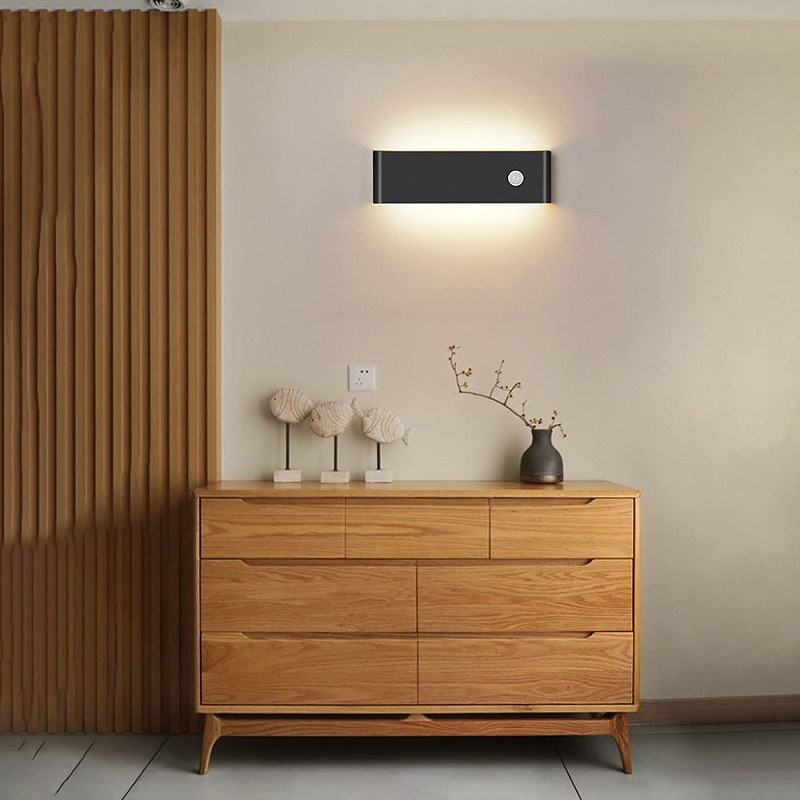 مصباح حائط LED مزدوج الرأس مقاوم للماء 10W خارجي للحديقة GU10 مثبت على الحائط بقاعدة من الألمنيوم