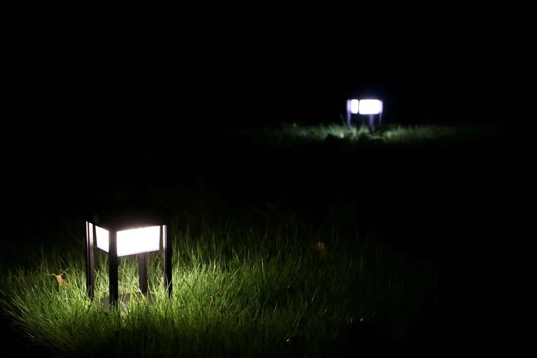 مصباح حديقة شمسي LED من الألمنيوم مع Spike مباشرة من المصنع