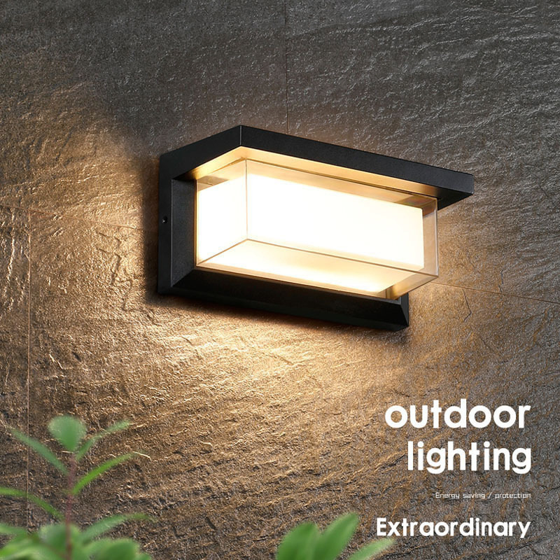 مصباح LED بحساس حركة للاستخدام الخارجي - مدخل، فناء، وحديقة