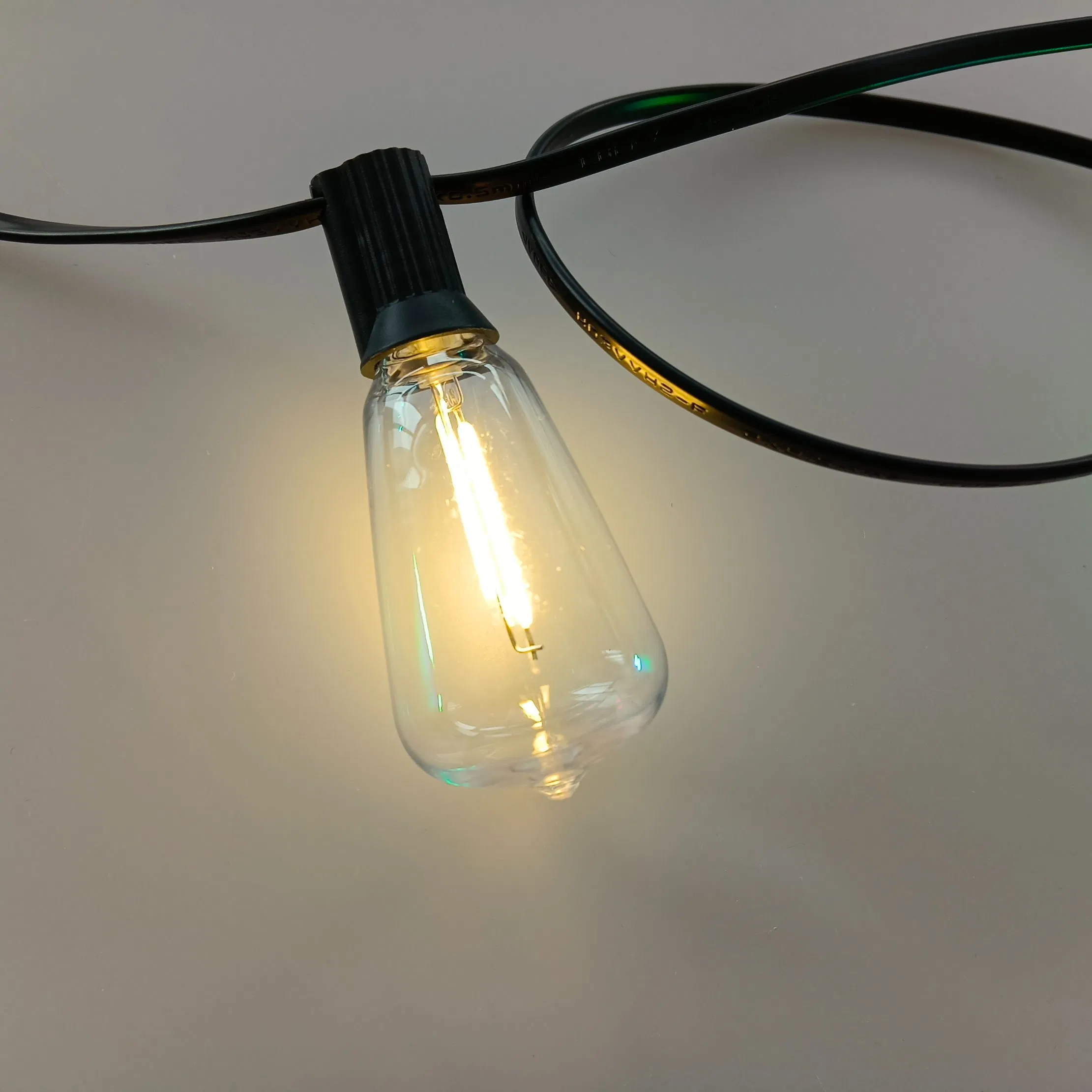 IP65 إضاءة فستون LED دافئة بيضاء لحفلات الدرجة التجارية في الهواء الطلق St38 أضواء خيطية للحديقة والشرفة والمناسبات والأعراس