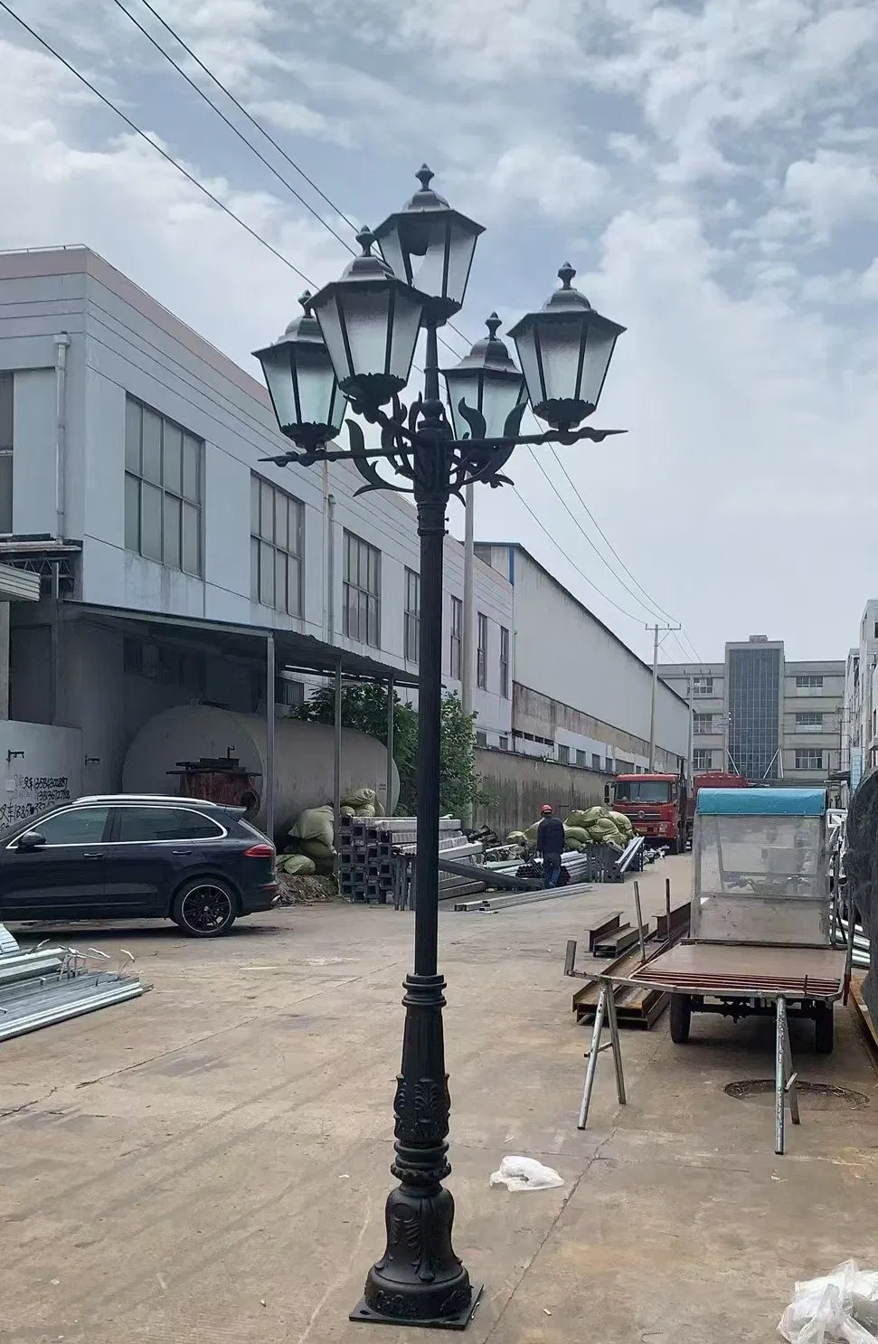 مصباح حديقة LED خارجي من الألمنيوم الجديد على الطراز الأوروبي الفيكتوري 2m 3m 4m