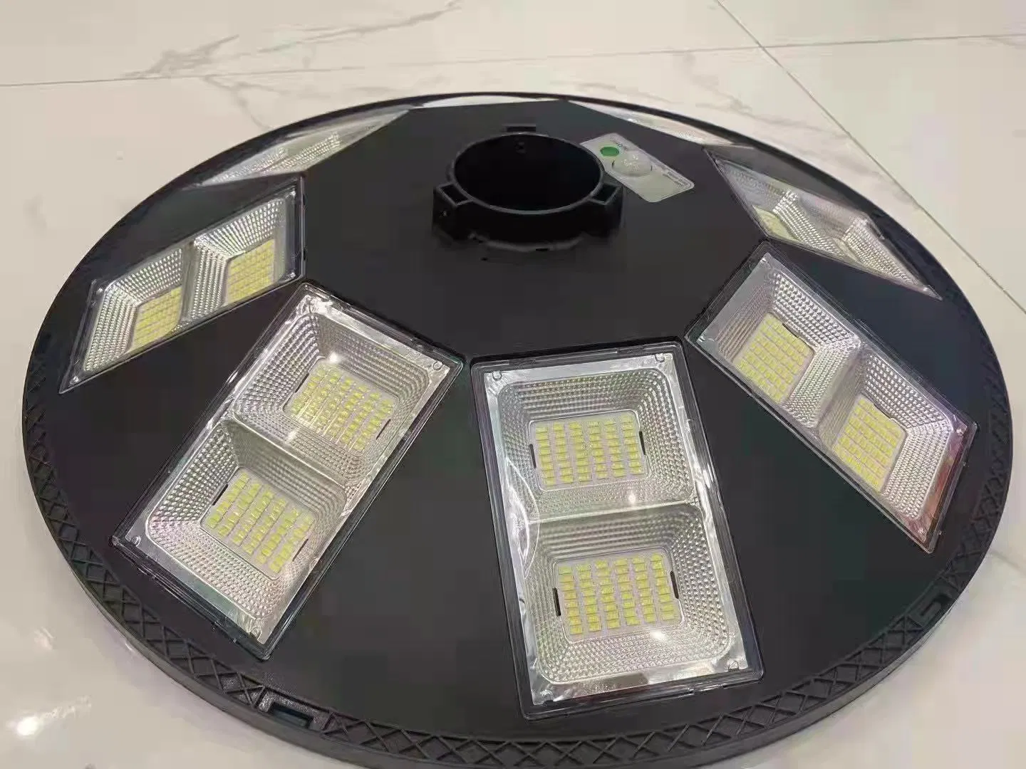 قاد [High Quality Solar UFO] ضوء لطريق حديقة ميدان Street Light with Motion Sensor (ضوء الشارع مع مستشعر الحركة