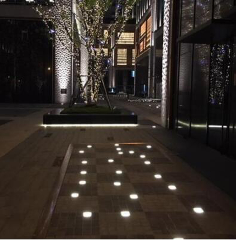 إضاءة حديقة LED مربعة من البلاستيك 220V 11W COB LED RGB<Sb8313-11W>