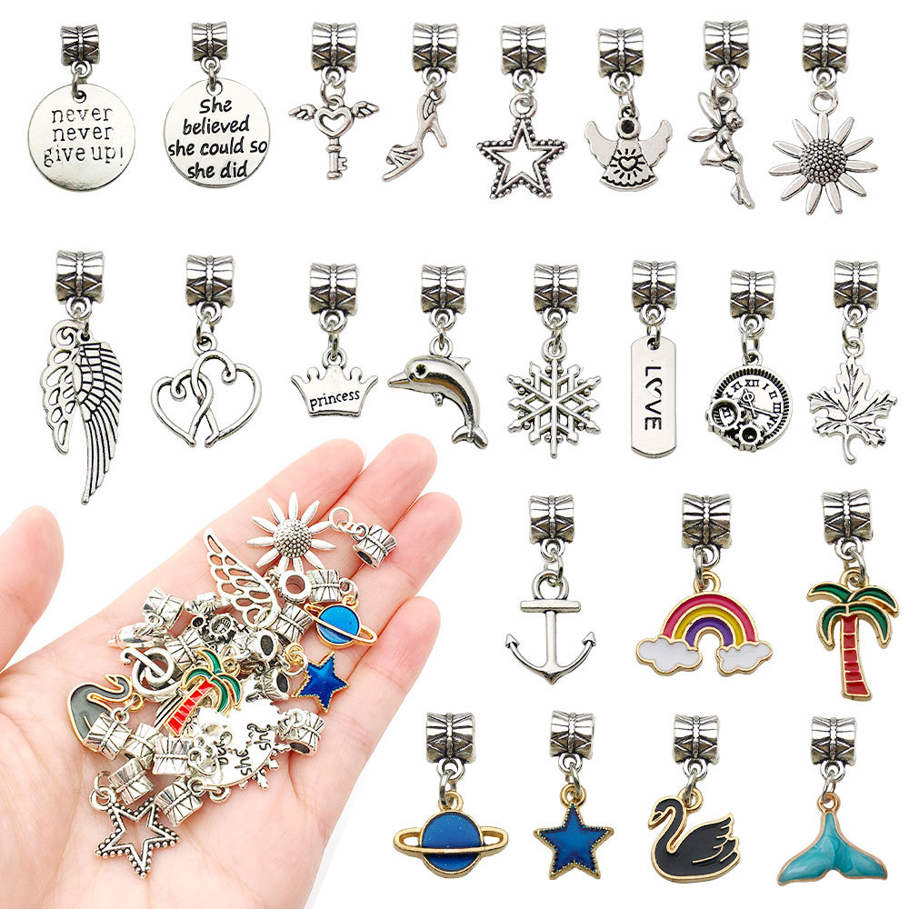 88pcs Bracelet DIY Beads Accessories Set Sweet Charm Bracelet Necklace Jewelry Making Craft Kit Child Creative Christmas Gifts