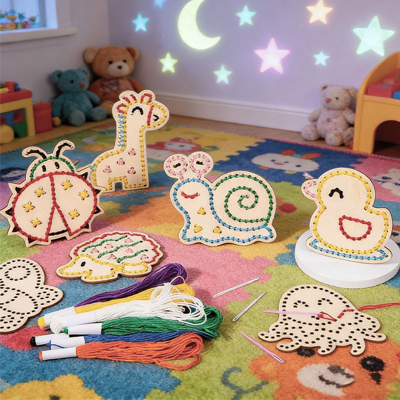 Wooden Kids Embroidery Sewing Kit DIY Cross Stitch Craft Kit for Children Educational Hand Sewing Toy Preschool Art Activity Set