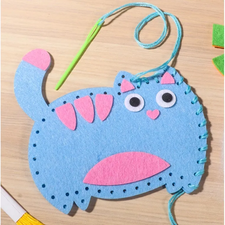 Kids Sewing Kit Felt Animal DIY Crafts Girls Boys Educational Sewing Kids Art Craft Kits Beginners Felt Kids Sewing