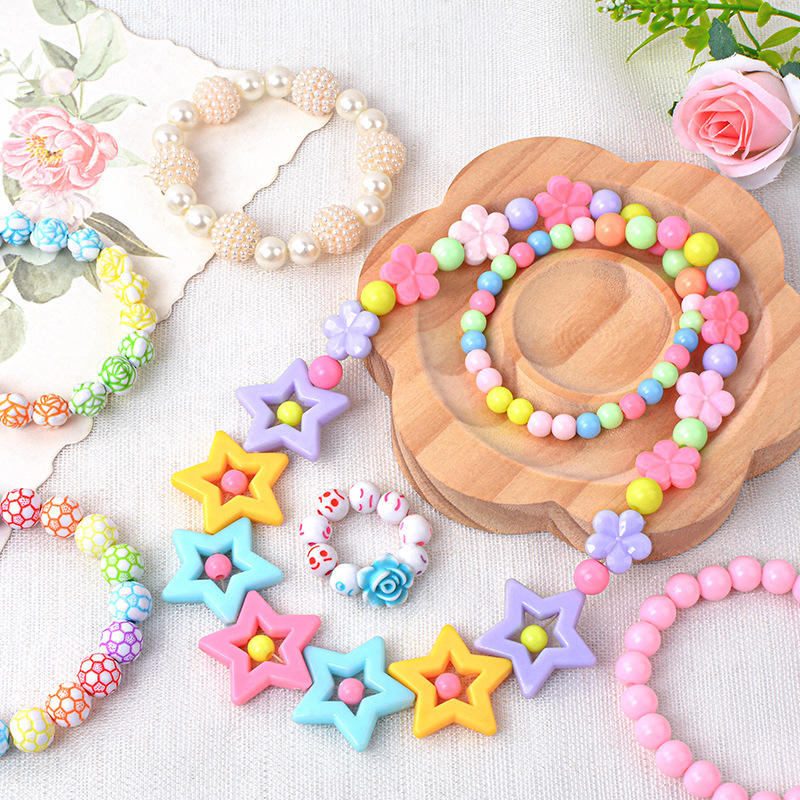 Kids Beaded Craft Kit for Girls Colorful Acrylic Beads DIY Bracelet and Necklace Making Set for Creative Play and Birthday Gifts