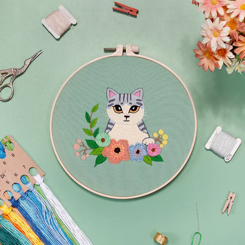 DIY Embroidery Kit Fox Beginners Sewing Embroidered Crafts Handmade Cross Stitch Kits Needlework Cartoon Animal Cross Stitch Kits with Hoop