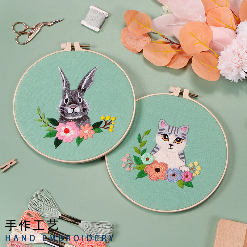DIY Embroidery Kit Fox Beginners Sewing Embroidered Crafts Handmade Cross Stitch Kits Needlework Cartoon Animal Cross Stitch Kits with Hoop