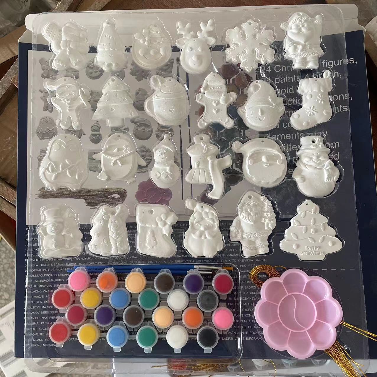 DIY Plaster Painting Kit Detail