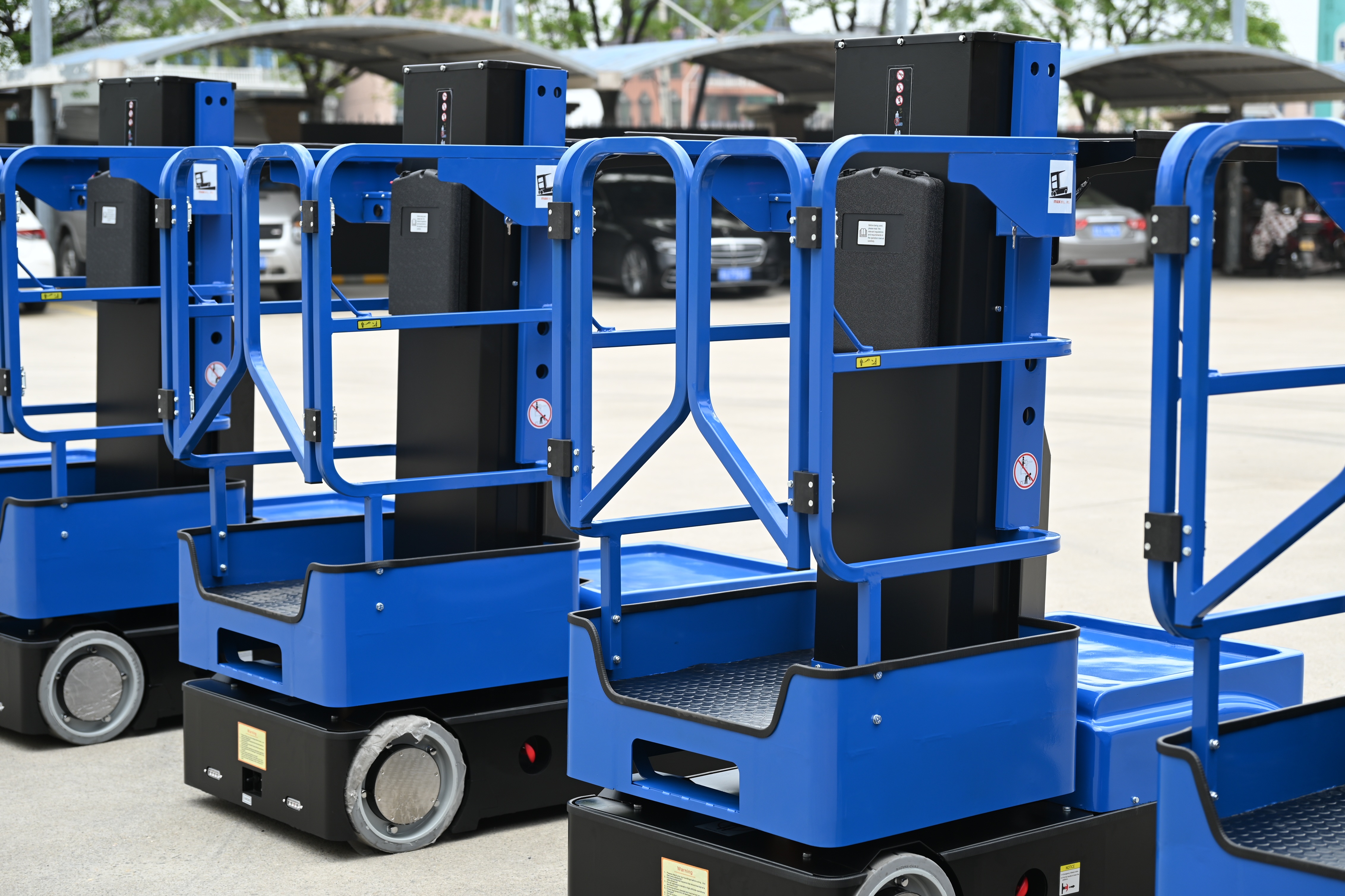 HELI Portable Electric Order Picker Trolley With Wheels Warehouse Logistics Order Picking Cart Aerial Work Platform