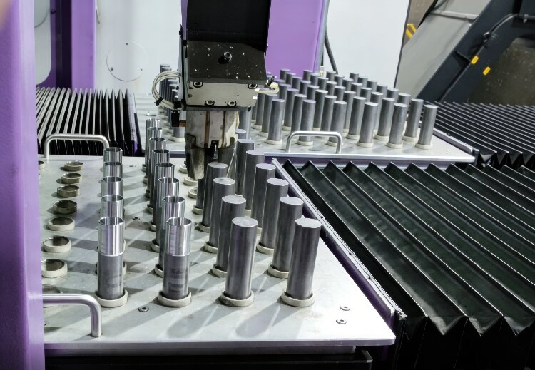 Tsingziwa Turnkey Fully Automatic Gantry Robot CNC Machine Tool Loading/Unloading Electronic Component Sorting Axle-wheel