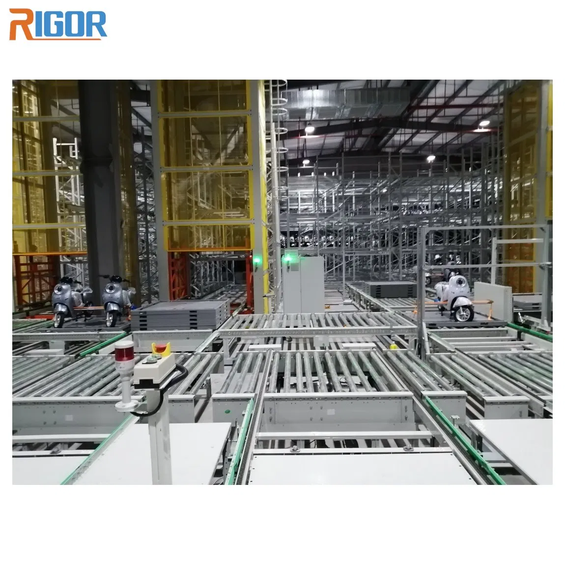 Industrial Roller Conveyor Solutions for Streamlined Pallet Transport