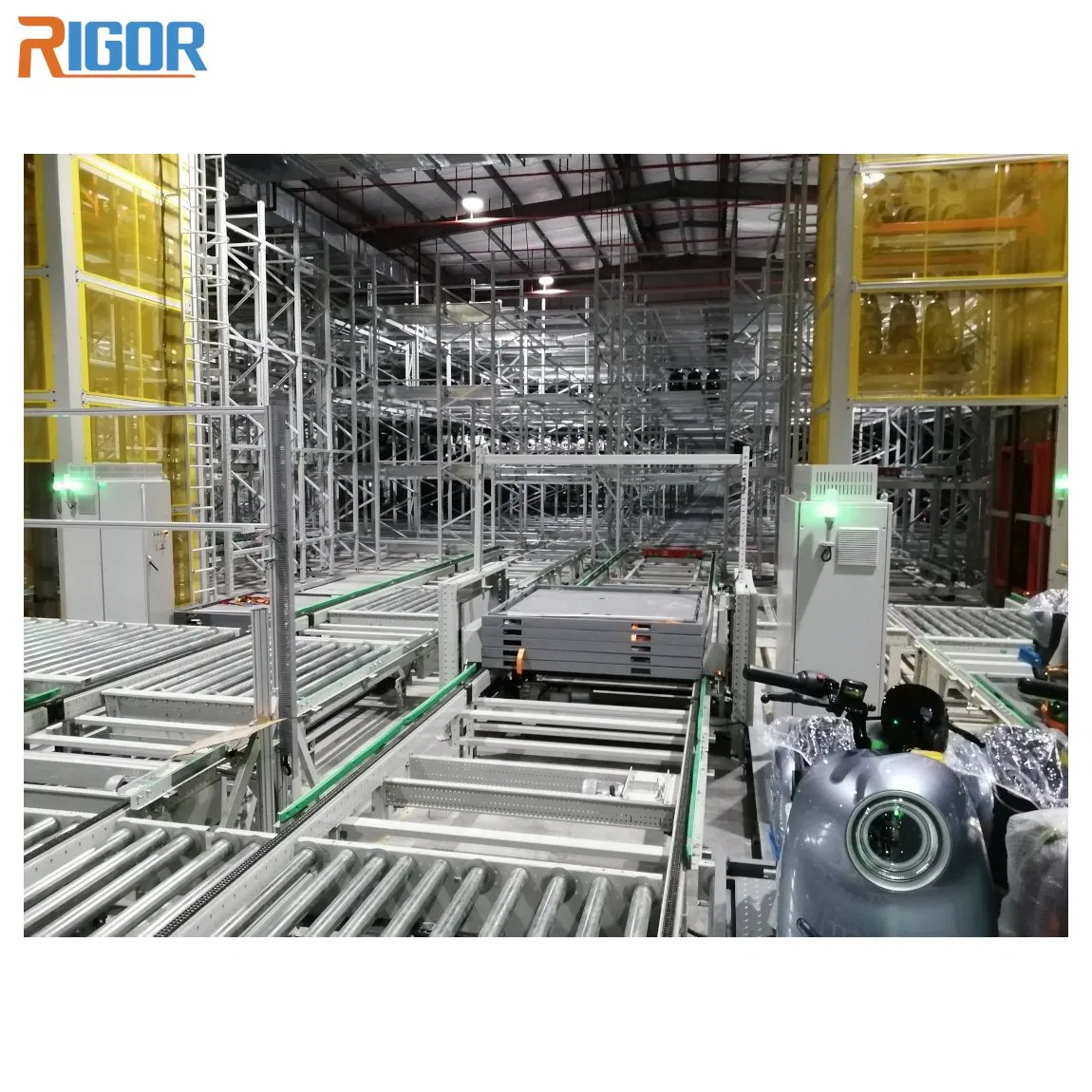 Industrial Roller Conveyor Solutions for Streamlined Pallet Transport