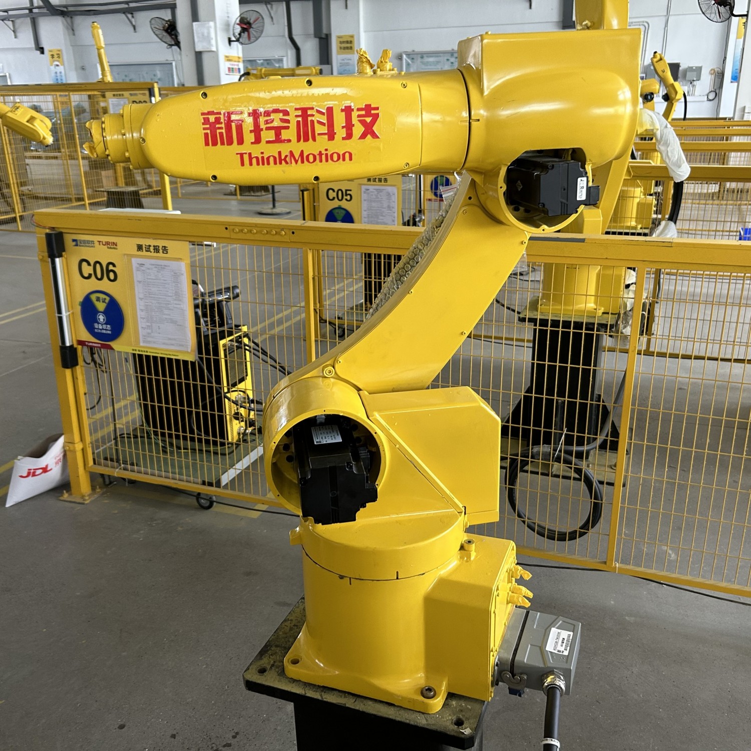 Light Load 7kg Payload 6 Axis Industrial Robot Arm High Precision Robot for Welding Handling Grinding Loading Unloading