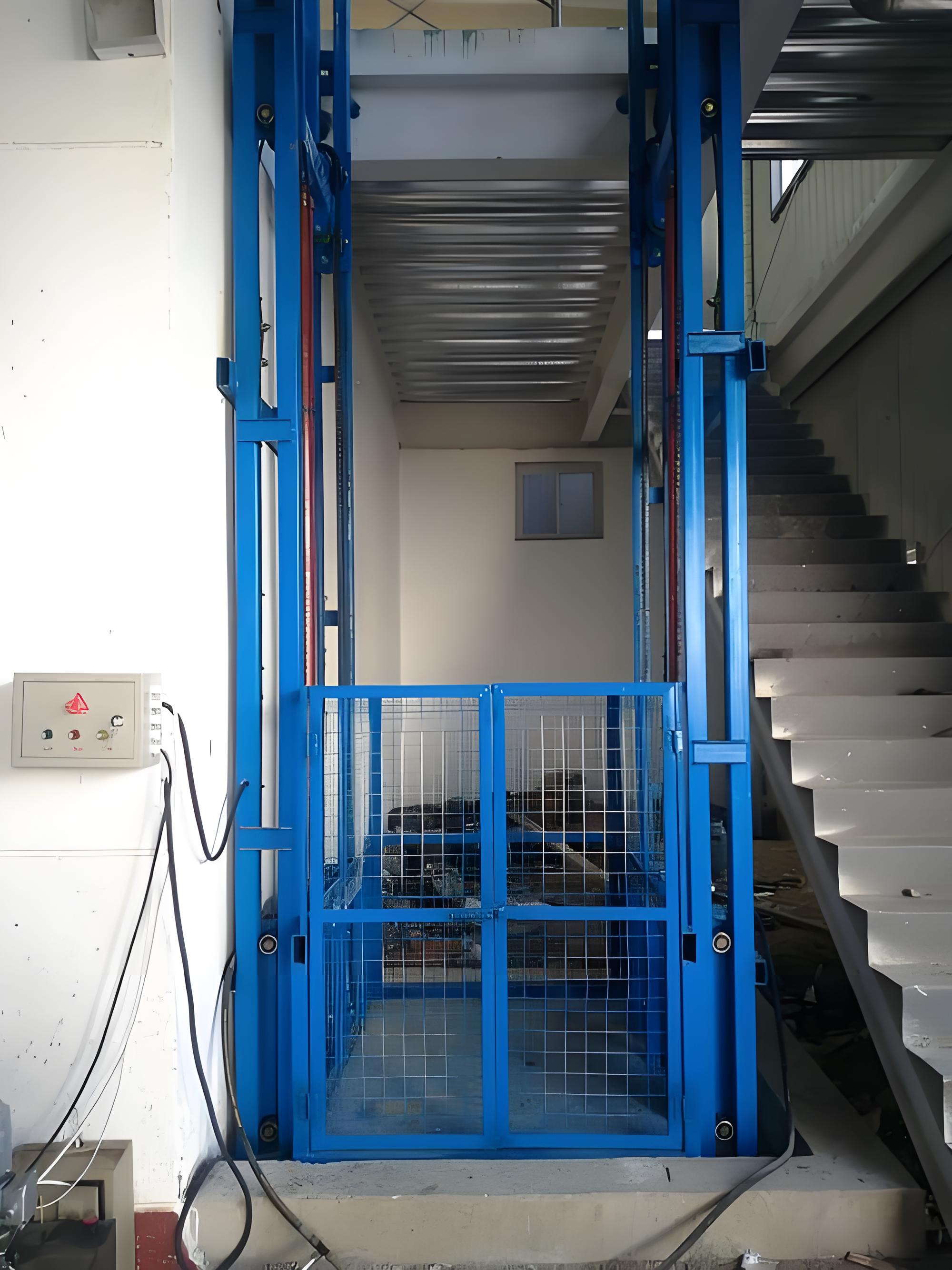 Hydraulic Cargo Lift 1 2 3 4 5 Ton Two Floor Three Floor Industrial Goods Lift Freight Elevator