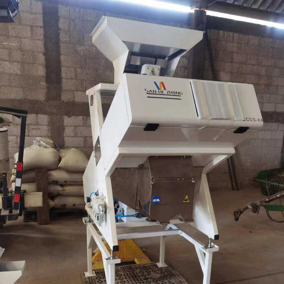 Switzerland Beans Optical Sorter Intelligent CCD Color Sorting Machine White Beans Different Colors CE Certification