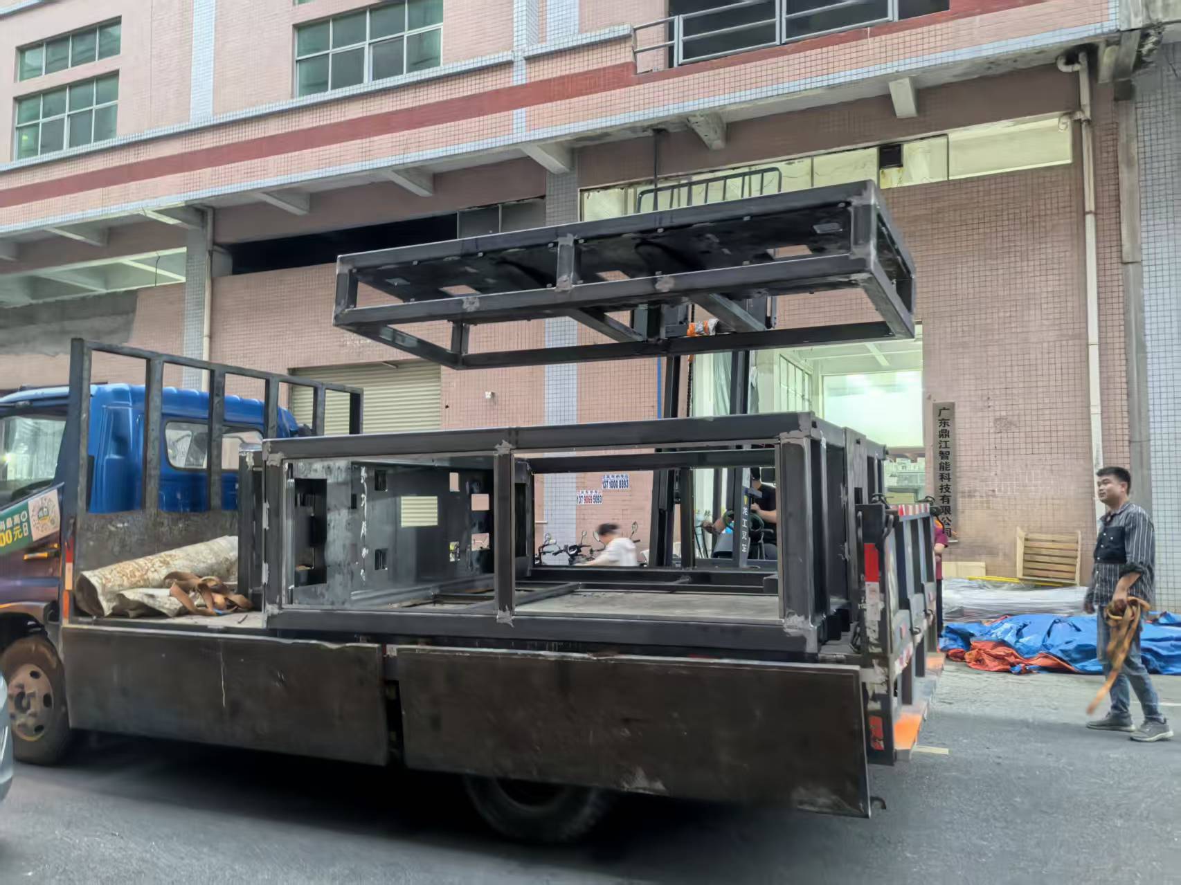 Integrated Warehouse System All-in-one Machine Unmanned Storage Intelligent Automatic Vertical Storage Warehouse