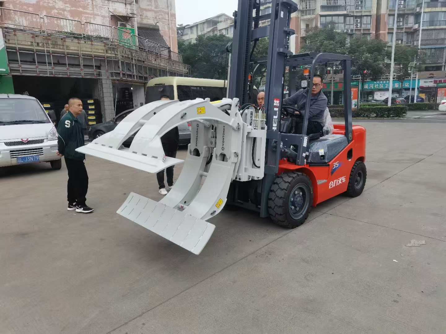 China Heli diesel Forklift 2ton 3ton 5on with Side Shift Adjustable Fork Give Pallet Lifter Forklift Truck