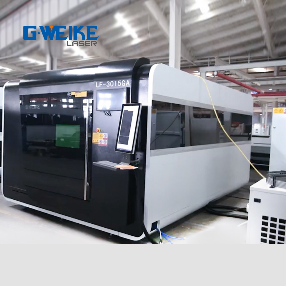 Automatic AI 1000W-8000W Metal CNC Fiber Laser Cutter With Cypcut Control System