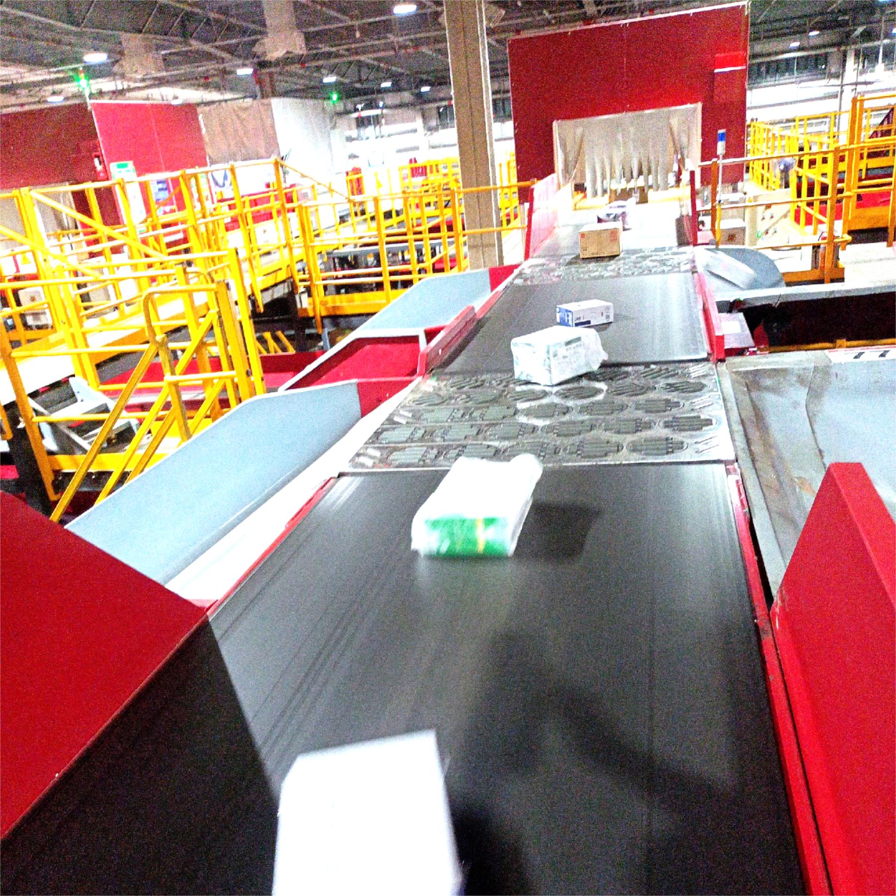 LUHUI OEM Wholesale Price Logistic Warehouse Sorting Cross Belt Efficient Pivot Wave Swivel Omni Wheel Diverter Sorter Supplier