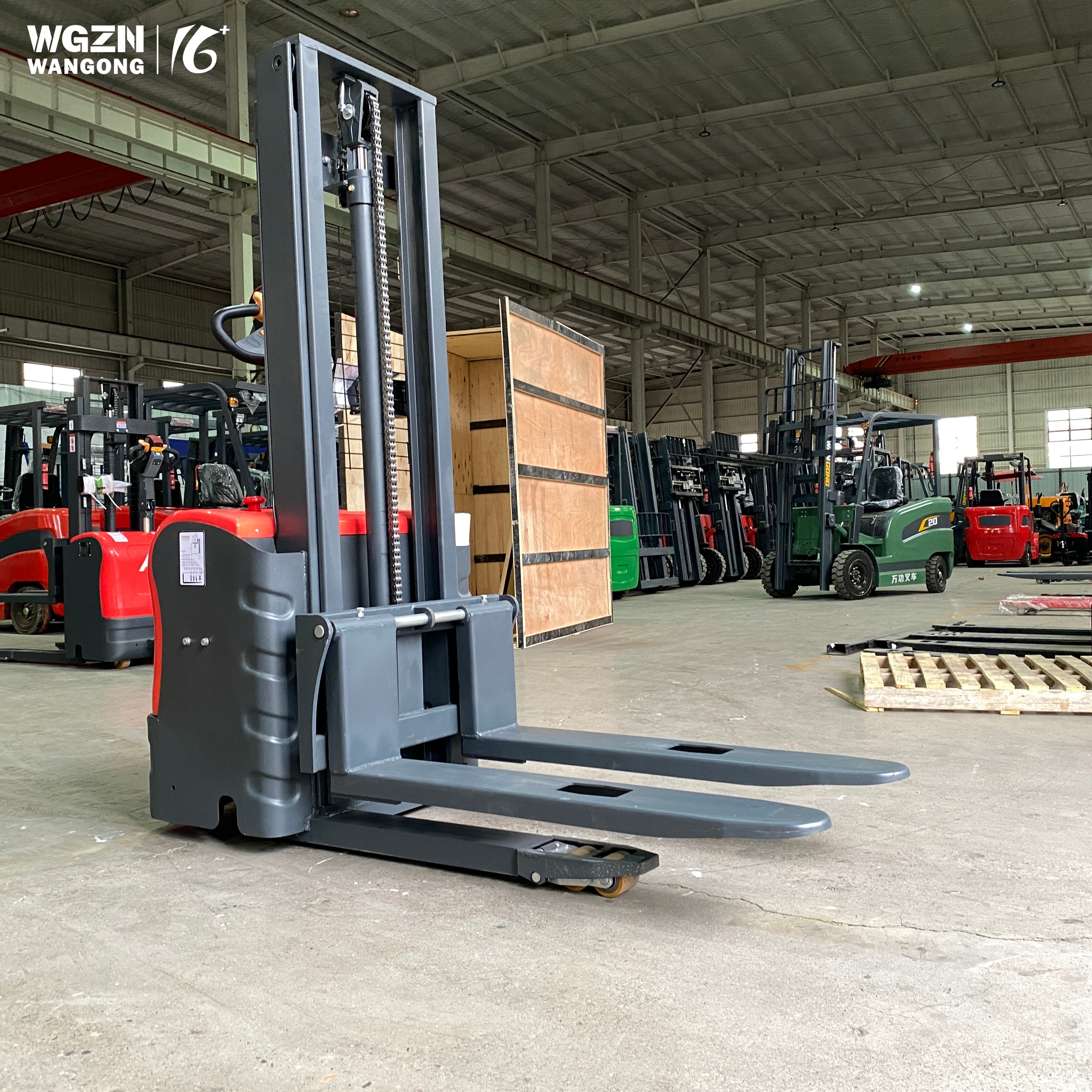 WGZN Factory Price Palette Stacker 2000kg 2m Lift Standing Type Compact Design Warehouse Logistics Palette Stacker