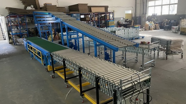 JK Logistics warehouse conveyor system installation