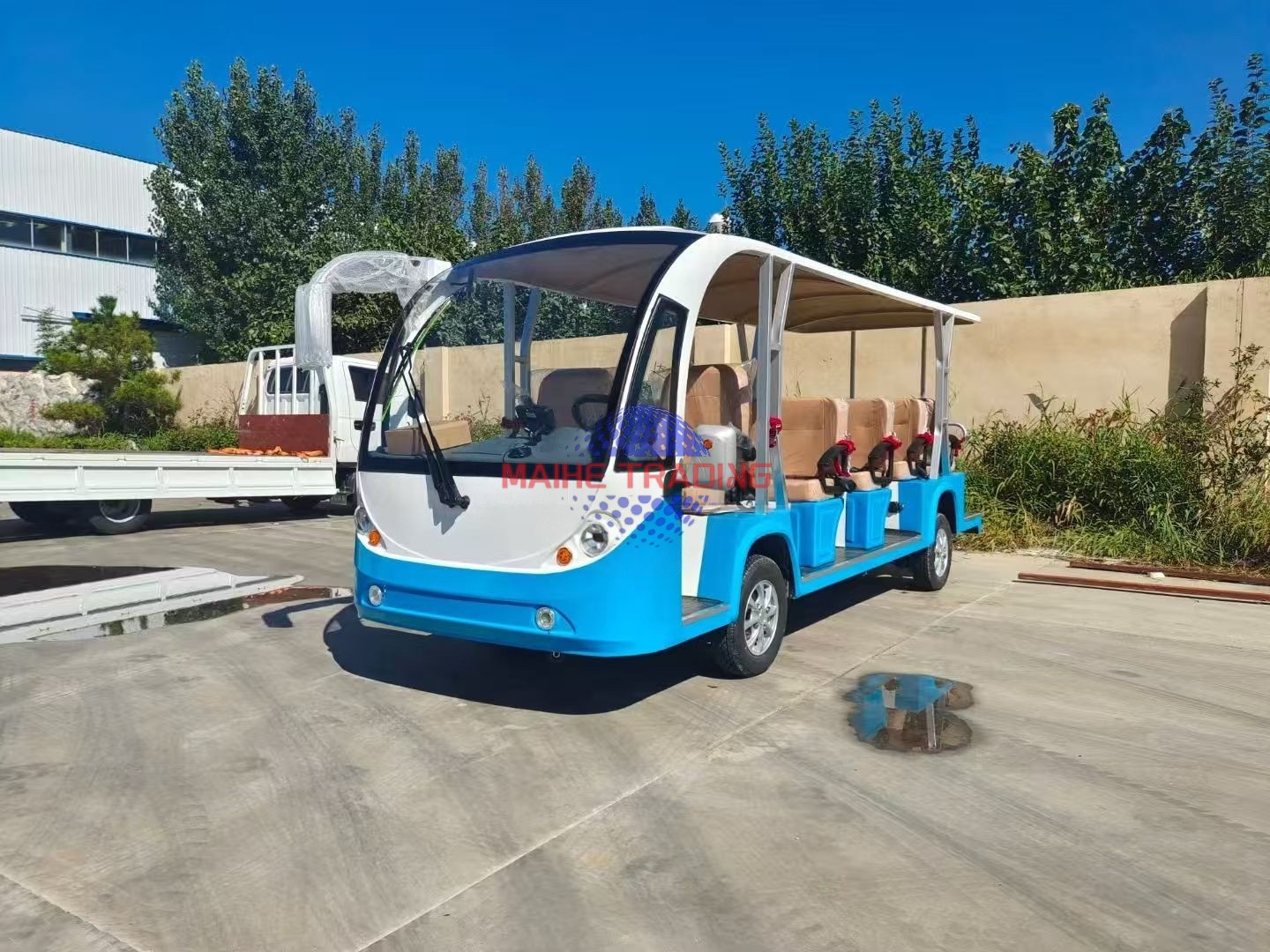 Sightseeing Car Electric Shuttle Bus View 2