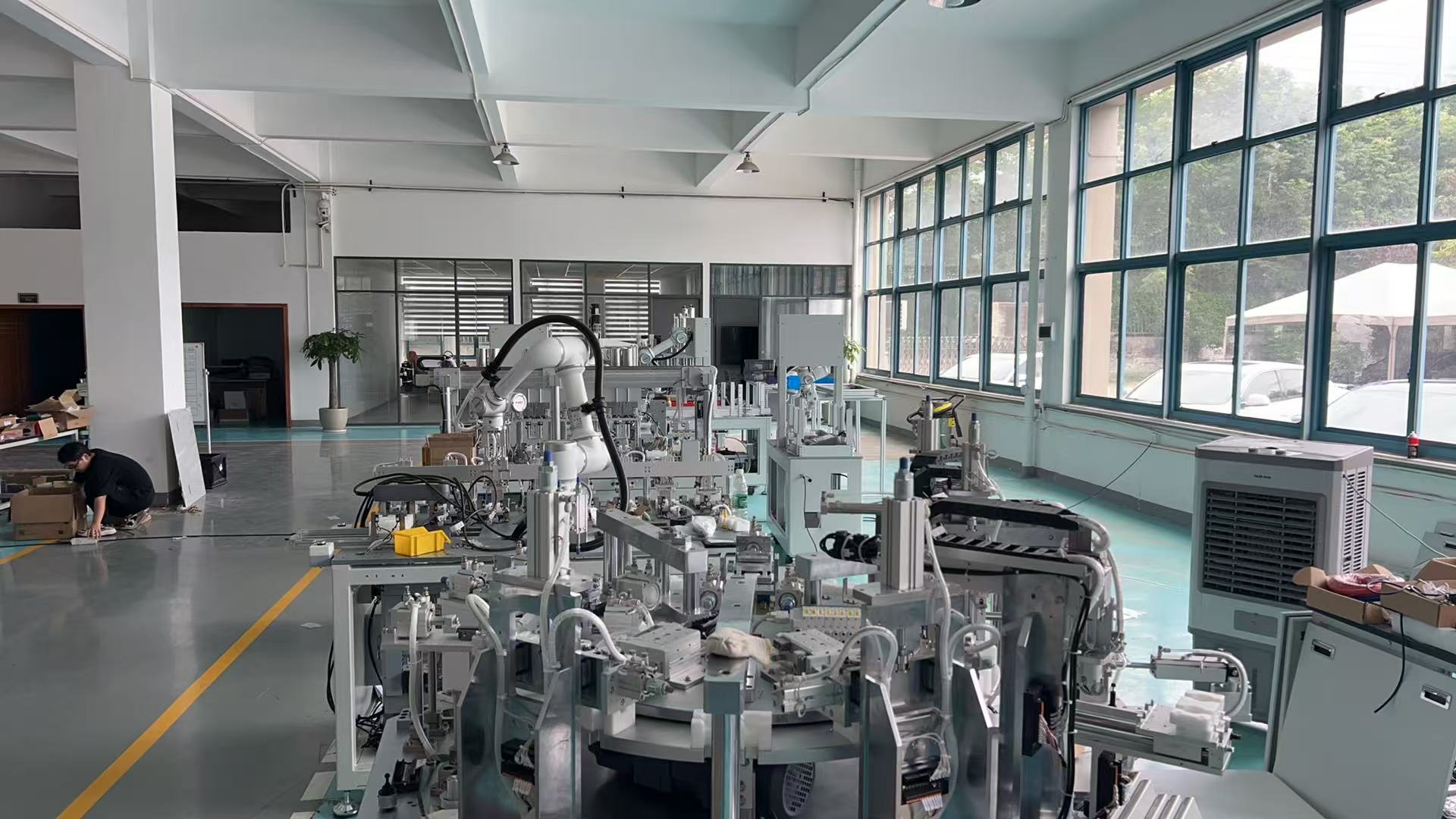 Custom Automatic Loading Unloading Production Line with PLC Controlled Robotic Arm High-Speed 6S Accurate Positioning
