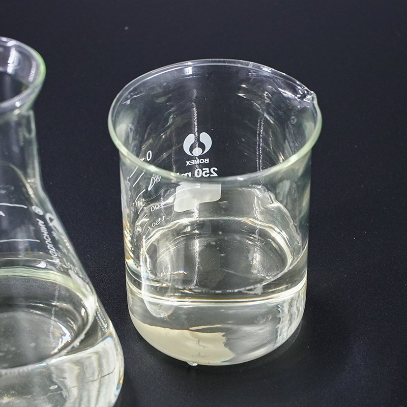 Aprimorando a Eficiência de Transferência de Calor com Inibidor de Corrosão e Escala Contendo a-Zole para Sistemas de Água Circulante