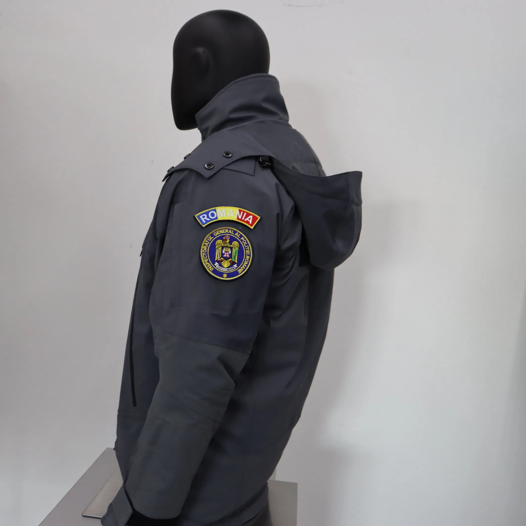 Ultra Safe Vanda Tactical Style Outdoor Combat Windproof Breathable Softshell Jacket for Professional Training Sports Activities Durable Protective Clothing