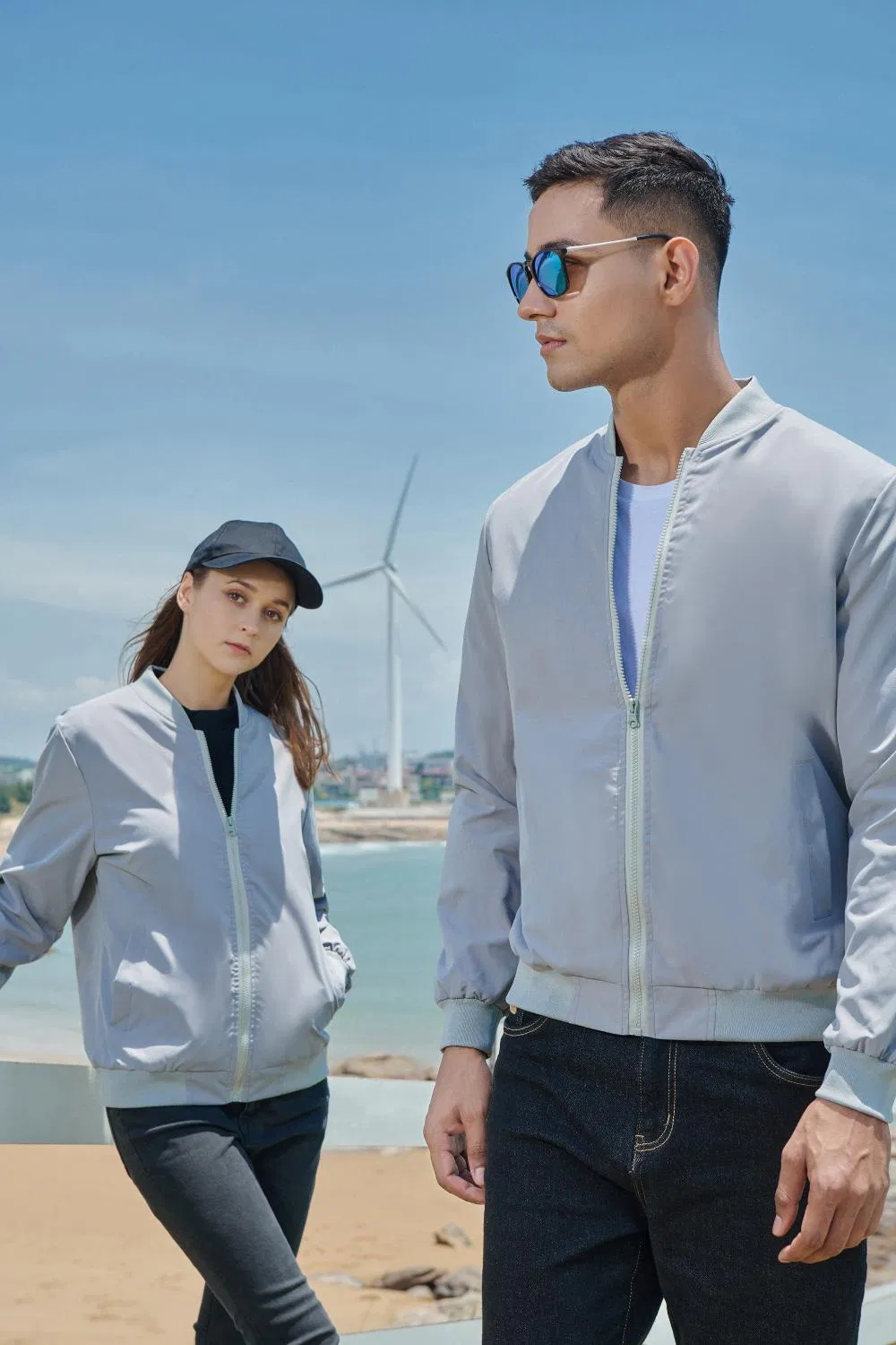 Soft Shell Unisex Windbreaker Jacket Waterproof Lightweight Hooded Hiking Breathable Polyester Nylon Windbreaker Tracksuit
